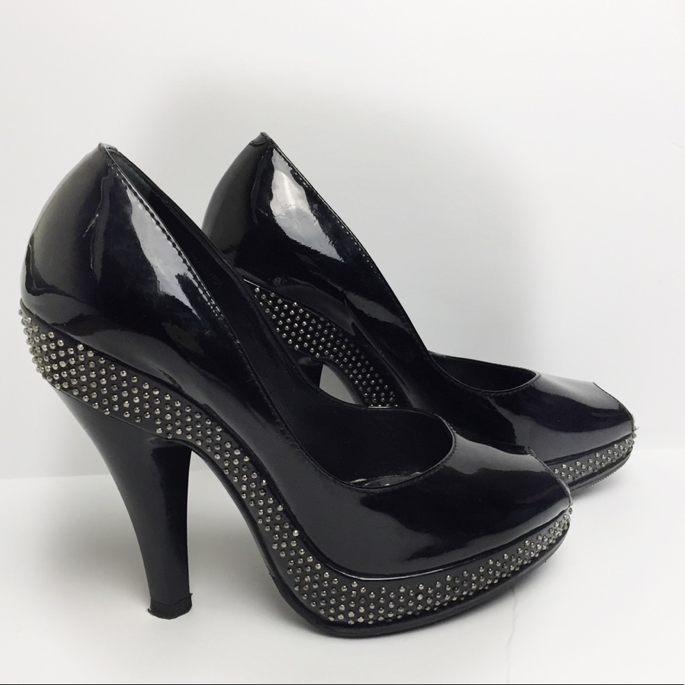 Burberry Elegant Black Heels with Studded Detail